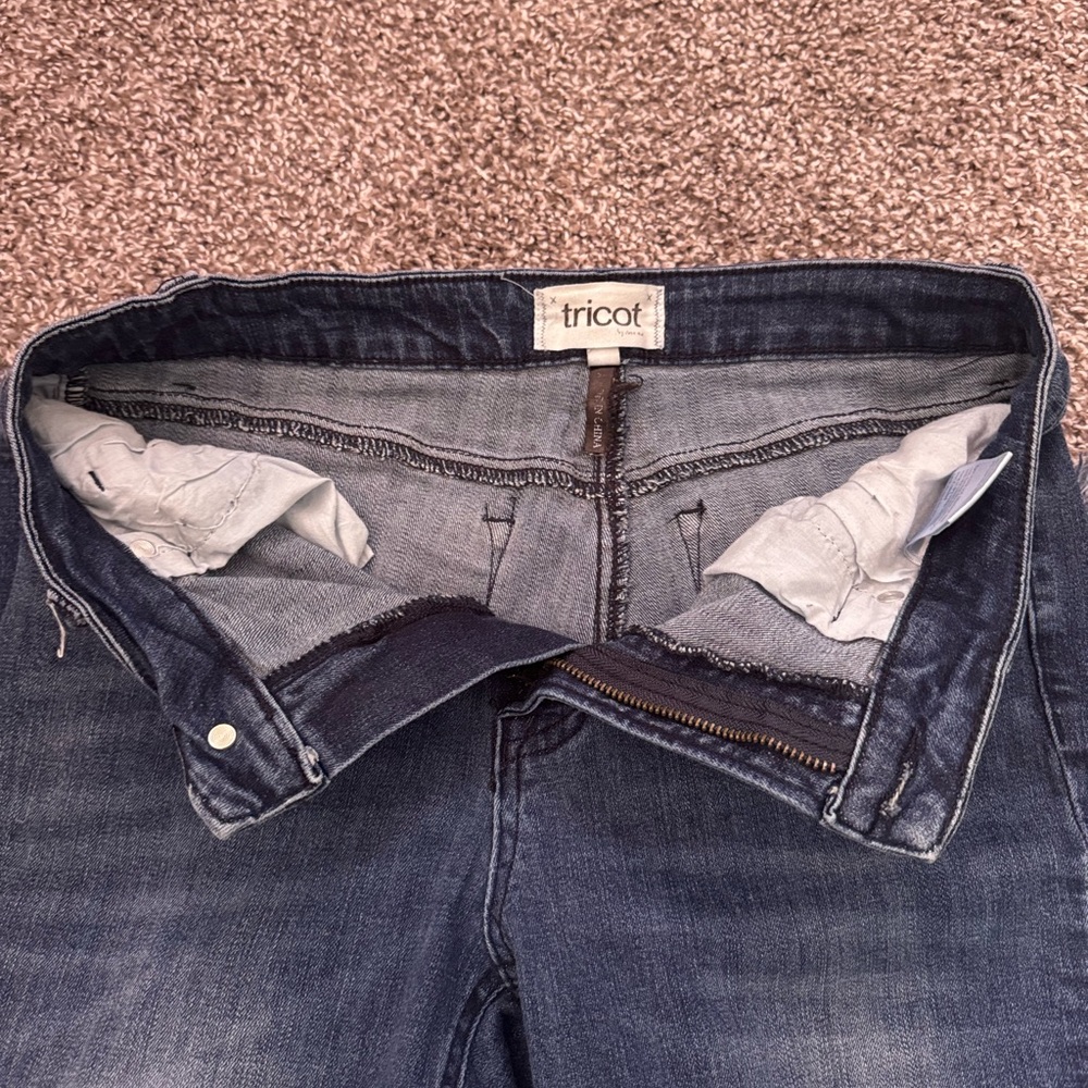 Women’s Jeans Size 9- Fringe Bottom